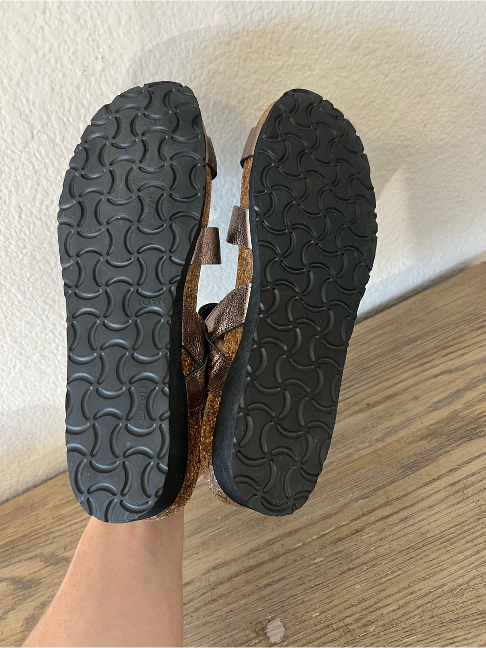 Naot Kayla sandal radiant copper leather sz 9-9.5 EU 40 comfort walking casual - Picture 11 of 12